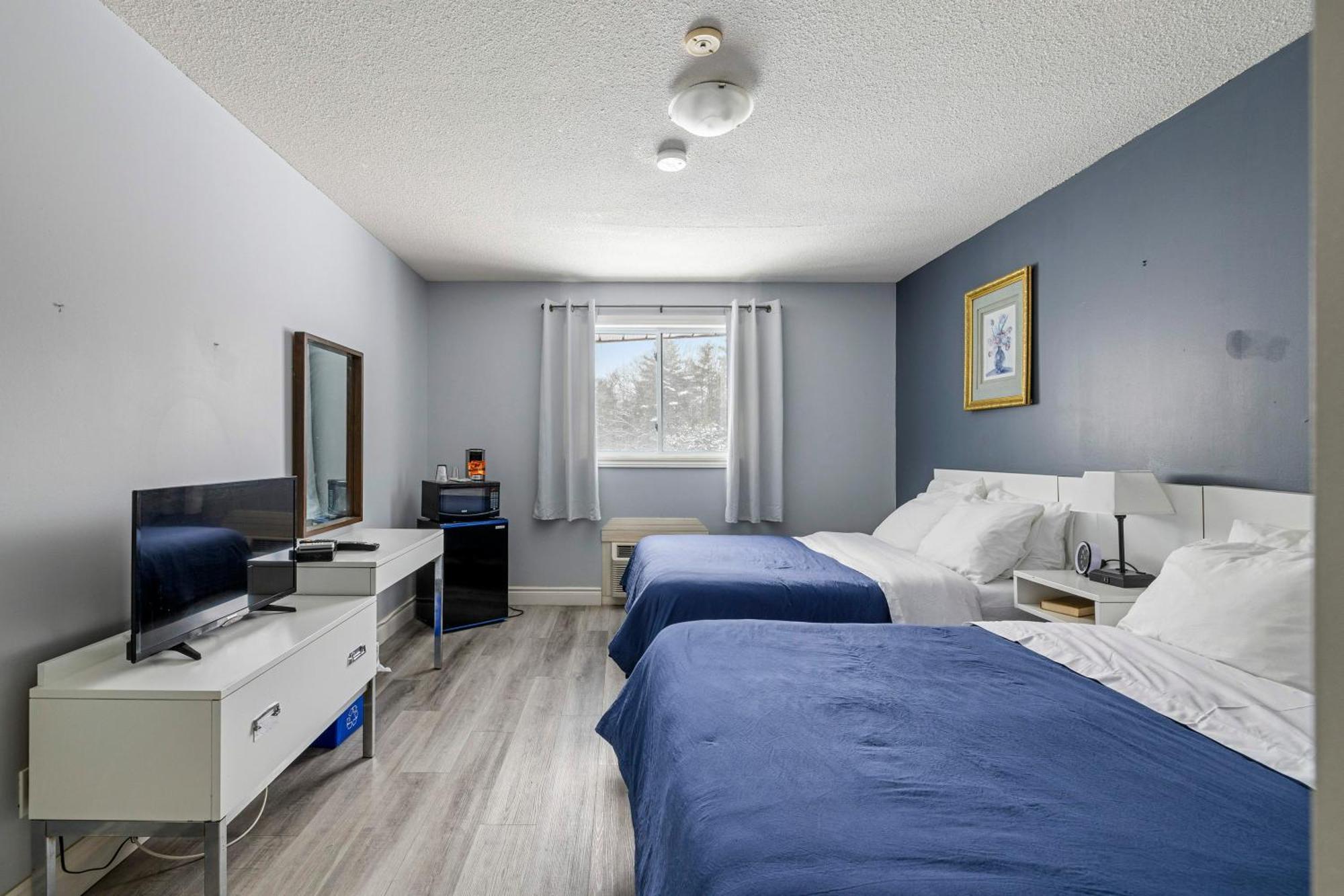 Lakeside Inn Cloyne المظهر الخارجي الصورة