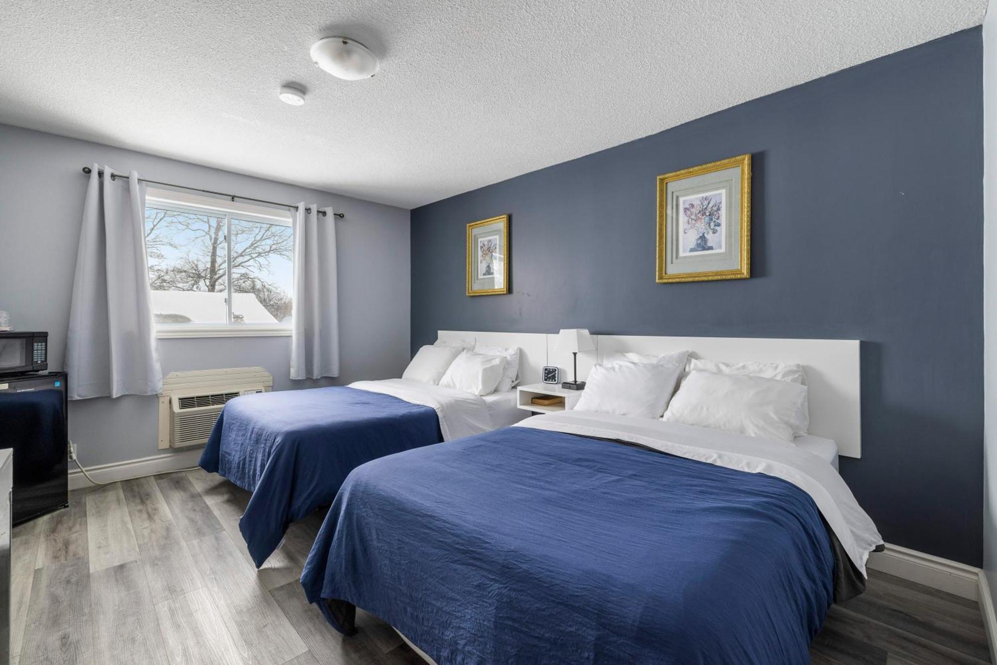 Lakeside Inn Cloyne المظهر الخارجي الصورة